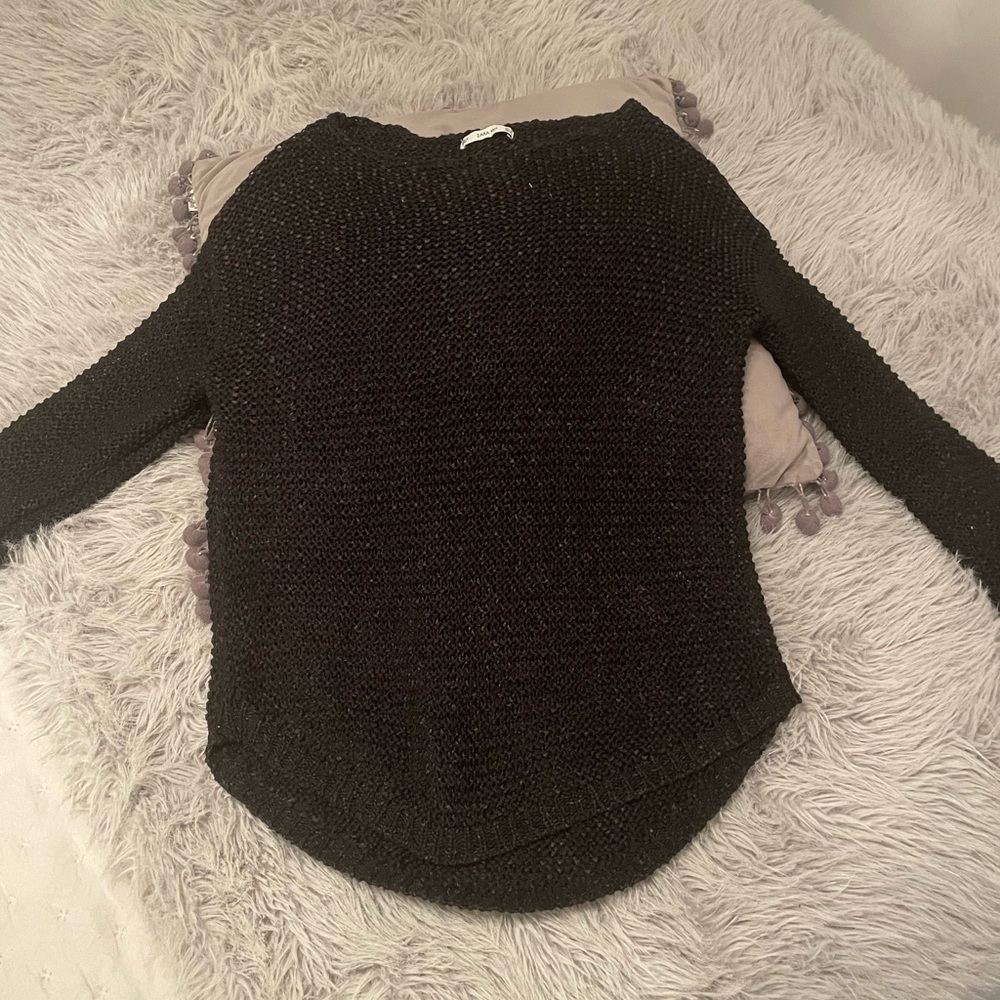 Zara Black Crew Neck Sweater